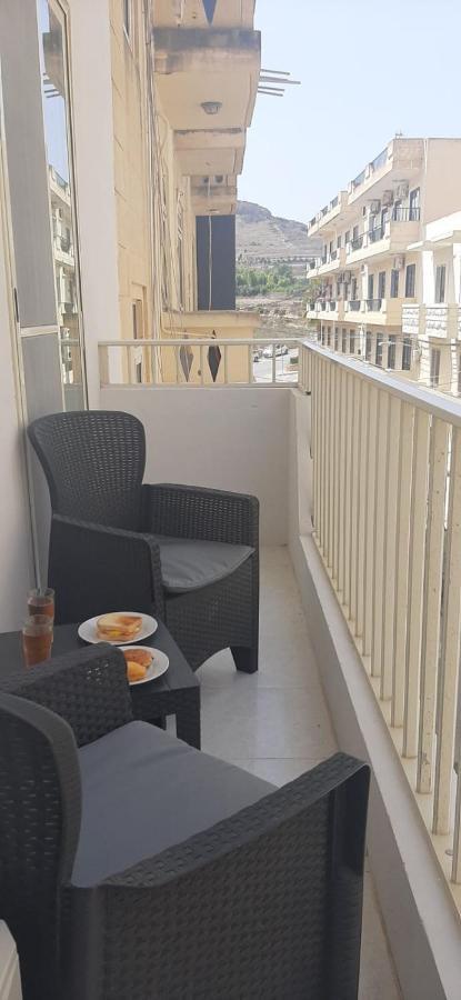 Your Basic Lodging Gozo Marsalforn Ngoại thất bức ảnh